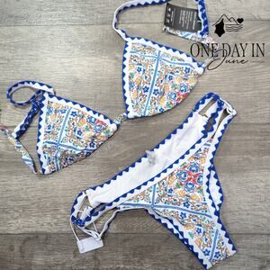 Bikinx Clasp Back Triangle Bikini Swimsuit Size S